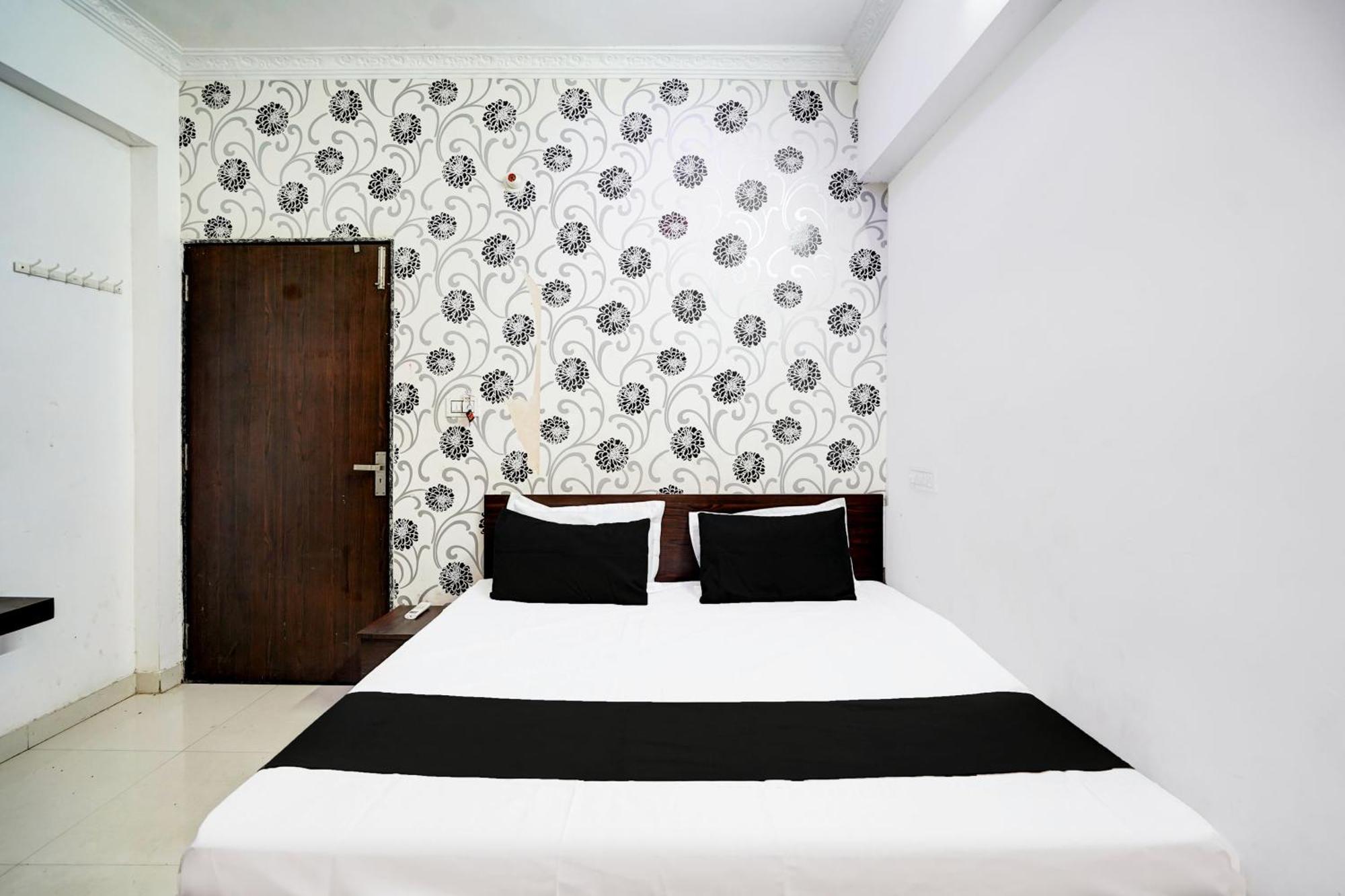 Hotel O Shree Ji Resort Ghatiaoli 外观 照片
